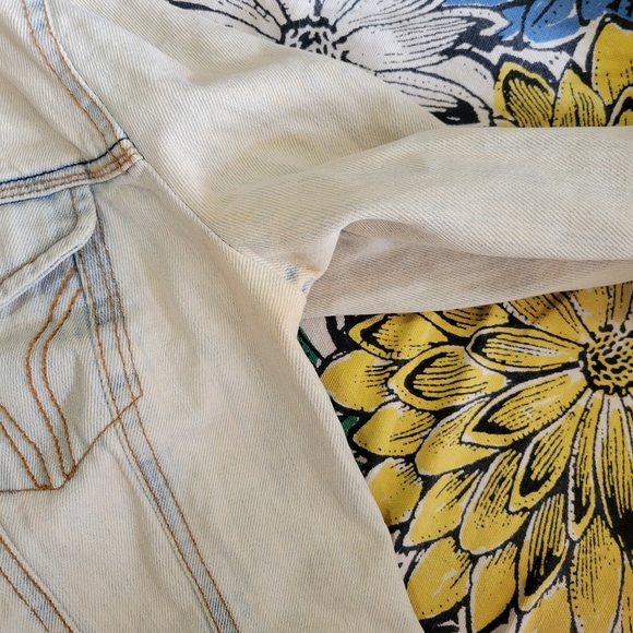 Paper Doll cropped Y2k Jean jacket, size S - Picture 9 of 9